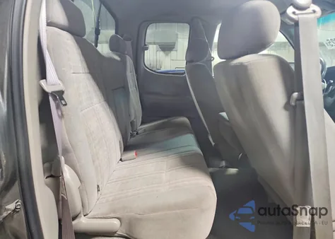 2003 Toyota Tundra Access Cab Sr5 z USA, uszkodzony, nr VIN 5TBBT44183S341232